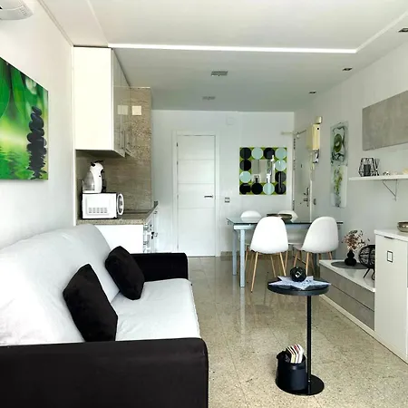 Estudios Horizonte Apartman *