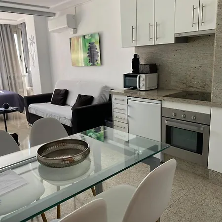 Estudios Horizonte 아파트