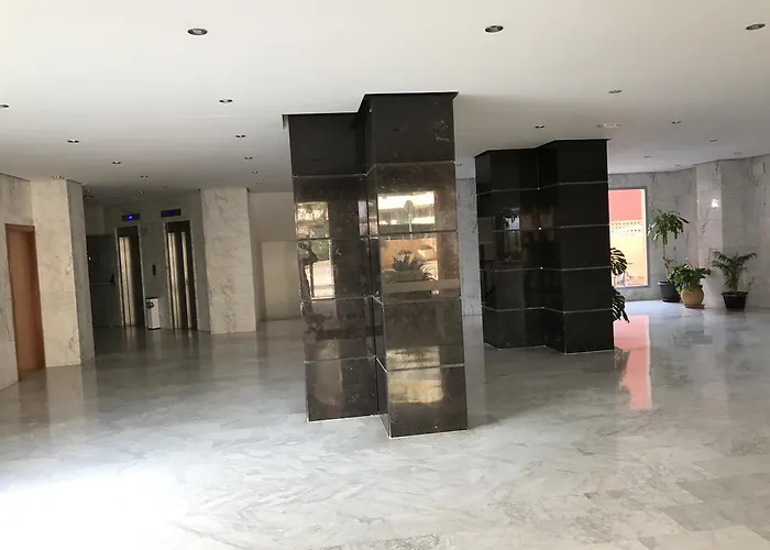 Estudios Horizonte 公寓